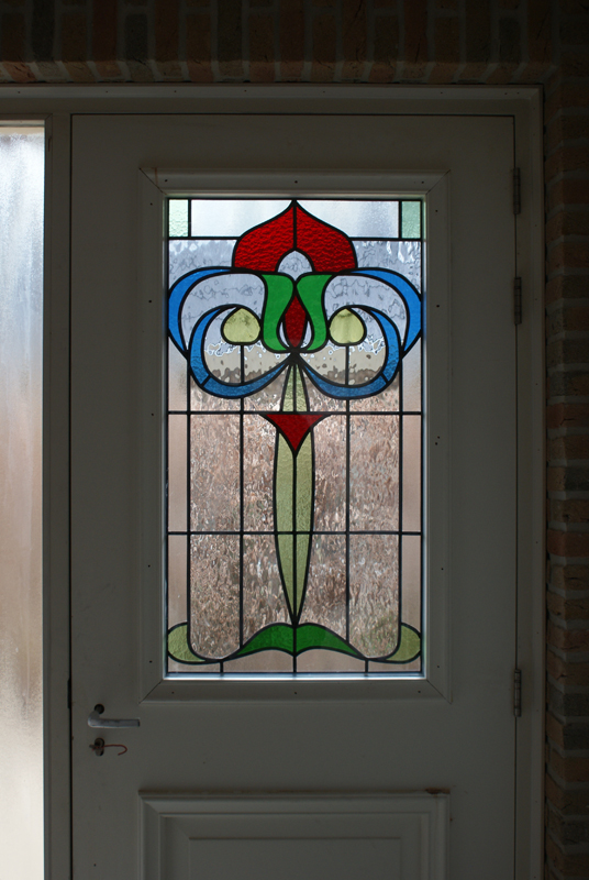 Glas in Lood in voordeur, bloem-ontwerp naar jaren 1920, in dubbele isolerende beglazing
